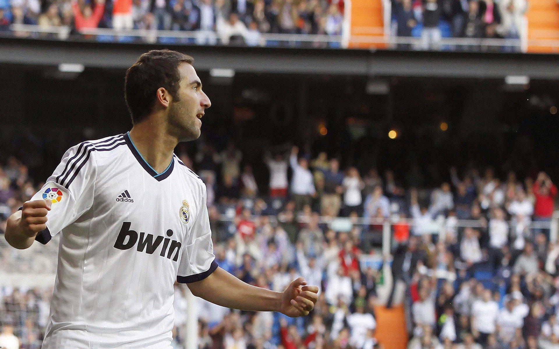 绿军陷绝境！历史魔咒笼罩，过去五年卫冕冠军均折戟次轮，凯尔特人0-2落后拉响警报